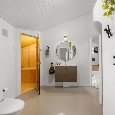 Casa de Férias Lovely With Activity 100 Meters From The North Sea In Argab Hvide Sande
