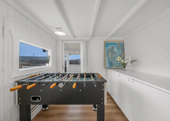 Lovely With Activity 100 Meters From The North Sea In Argab